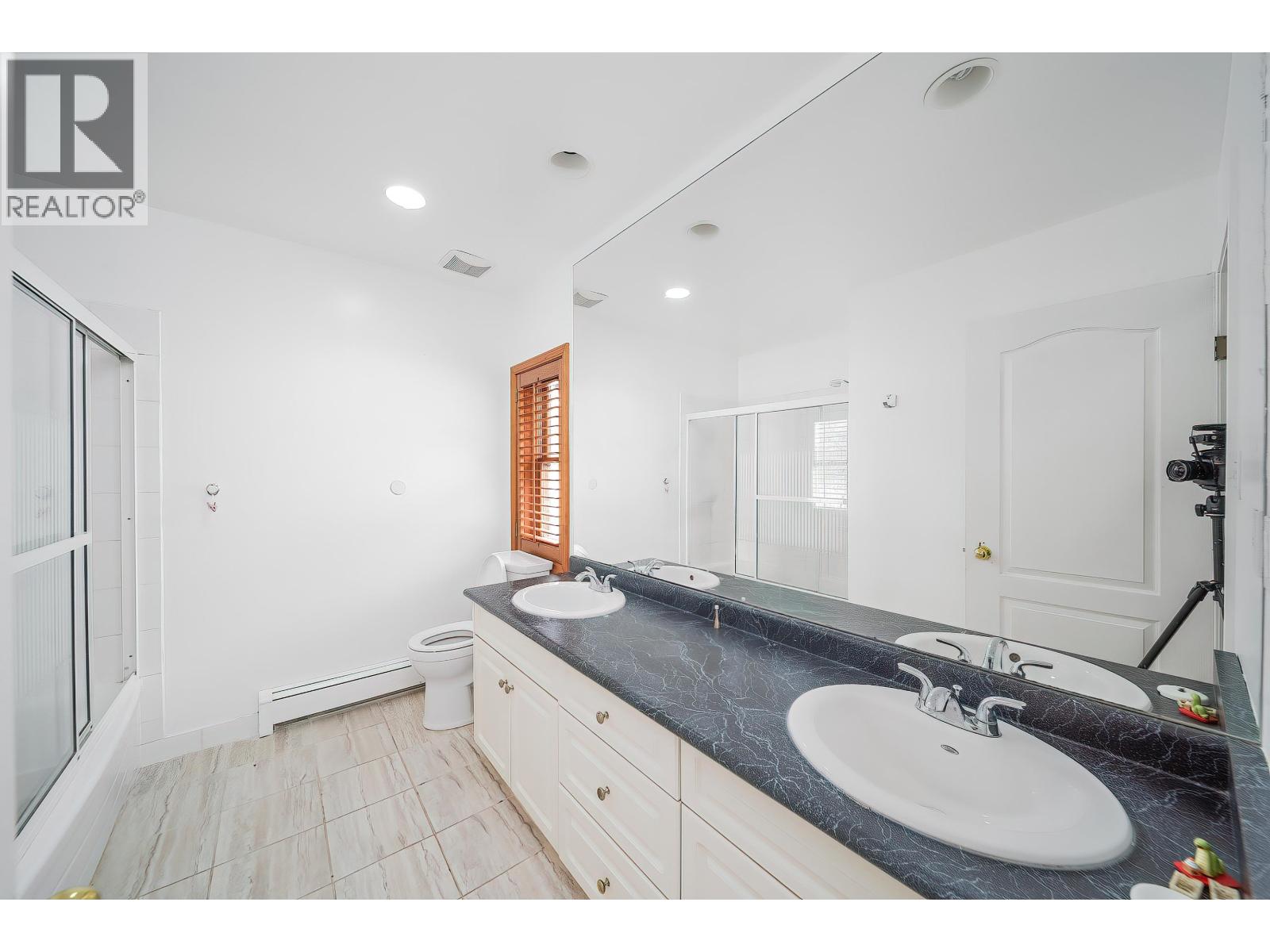 992 3rd Street, West Vancouver, British Columbia  V7T 2J3 - Photo 32 - R3081136