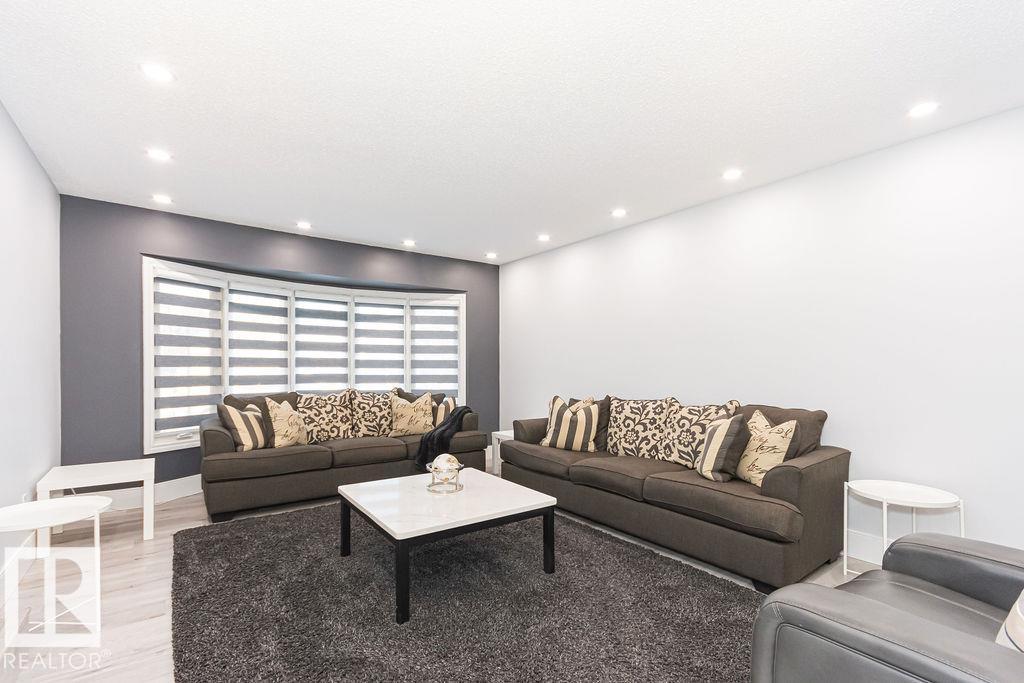 15828 98 St Nw, Edmonton, Alberta  T5X 4N5 - Photo 3 - E4471372