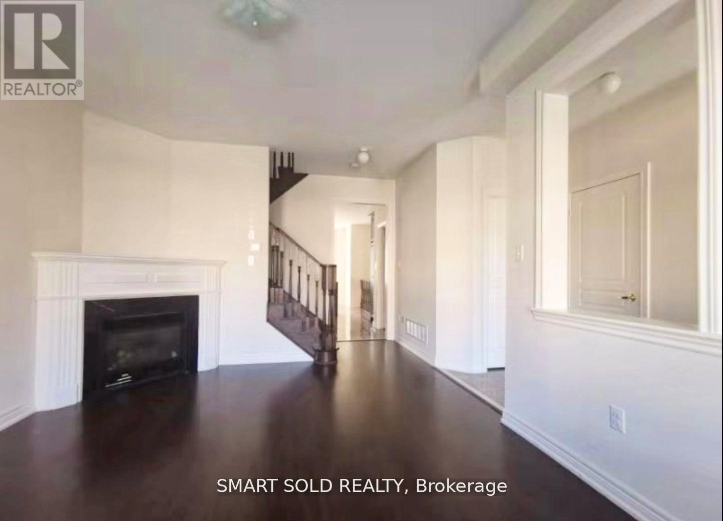 129 Christian Ritter Drive, Markham, Ontario  L6C 0V8 - Photo 2 - N12737826