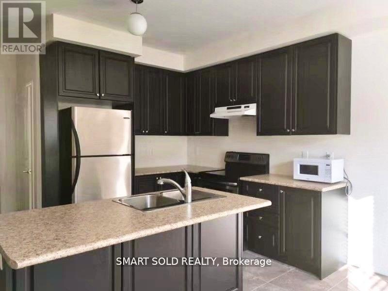 129 Christian Ritter Drive, Markham, Ontario  L6C 0V8 - Photo 4 - N12737826