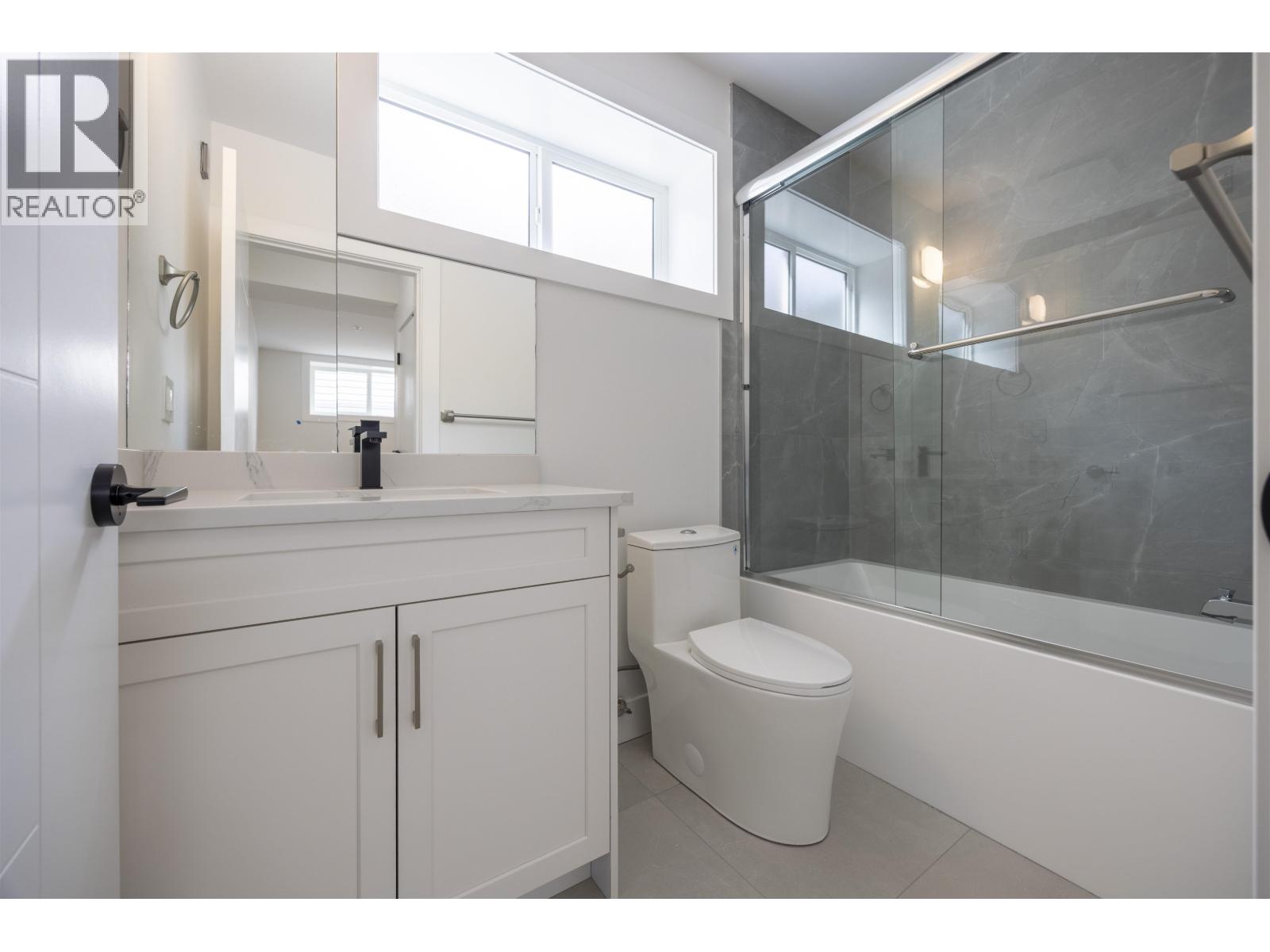 3321 Oxford Street, Port Coquitlam, British Columbia V3B 4C9 - Photo 37 - R3084379