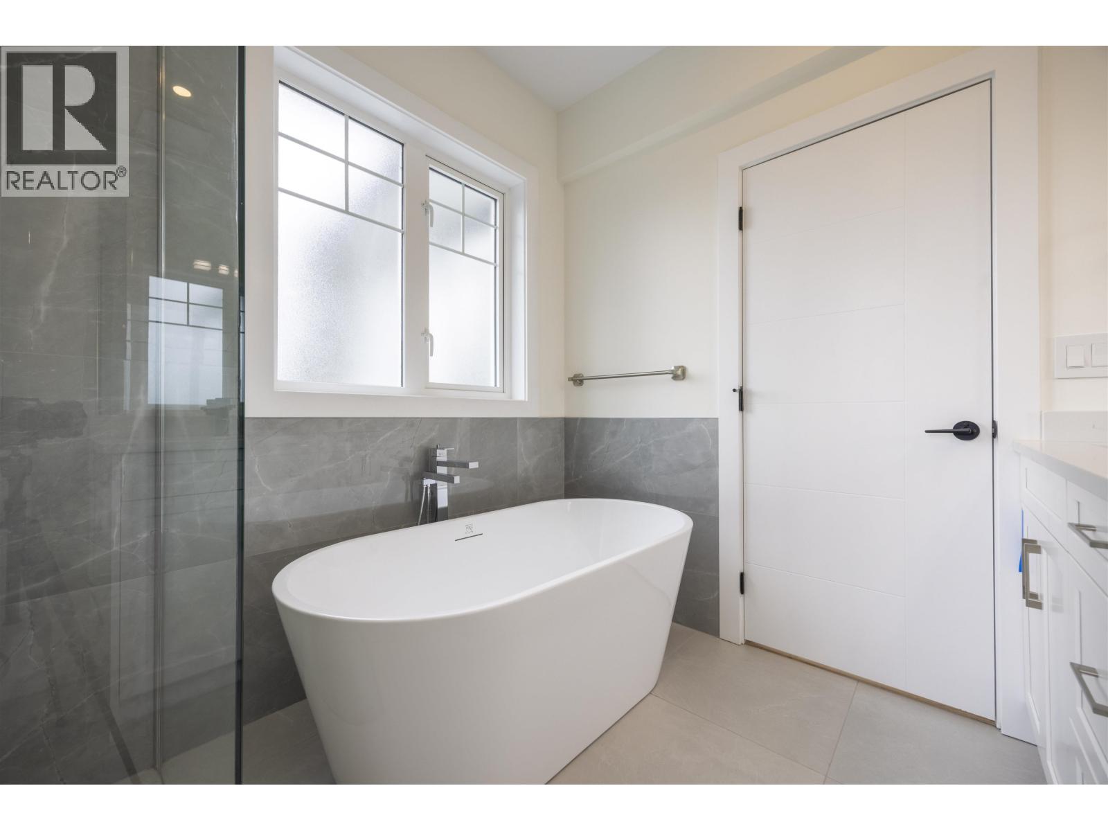 3321 Oxford Street, Port Coquitlam, British Columbia V3B 4C9 - Photo 32 - R3084379