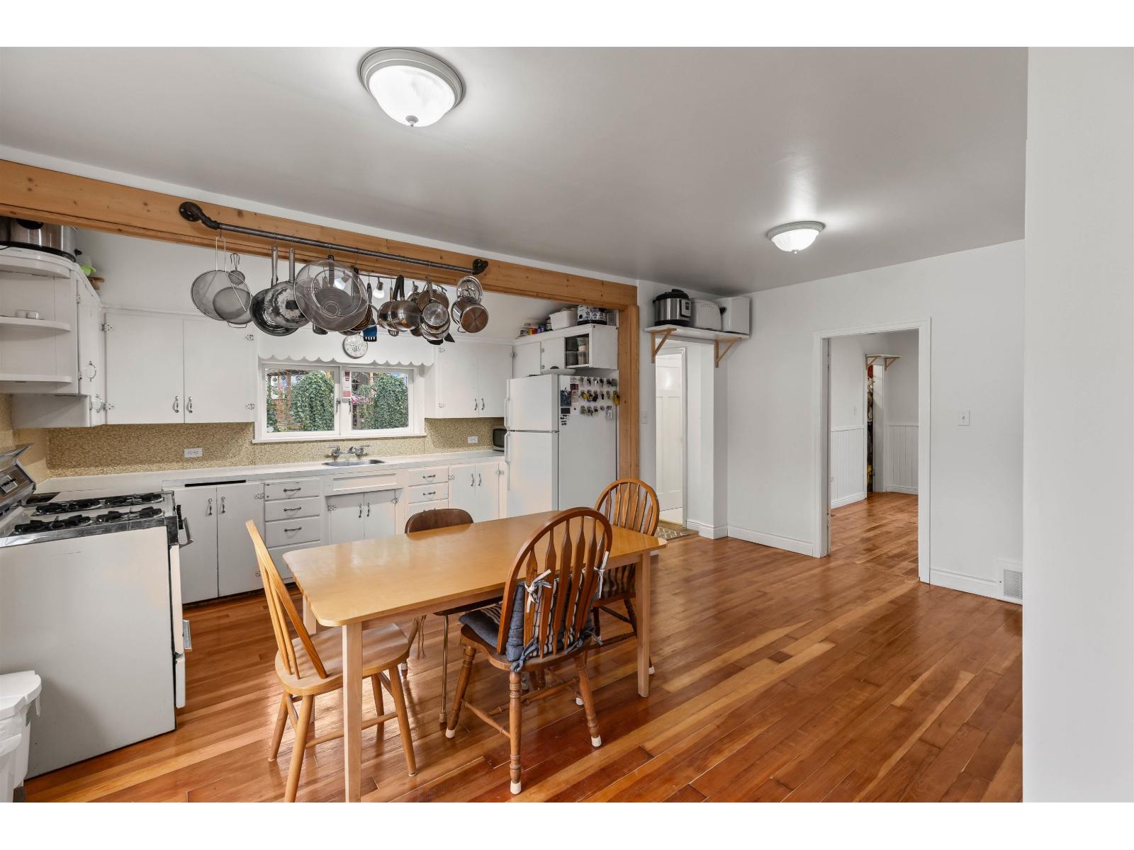 32789 4 Avenue, Mission, British Columbia  V2V 1R5 - Photo 15 - R3083534