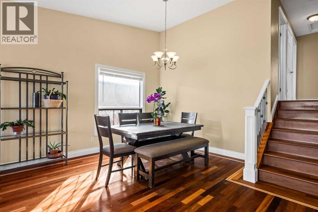 1343 Berkley Drive Nw, Calgary, Alberta  T3K 1T4 - Photo 4 - A2281545