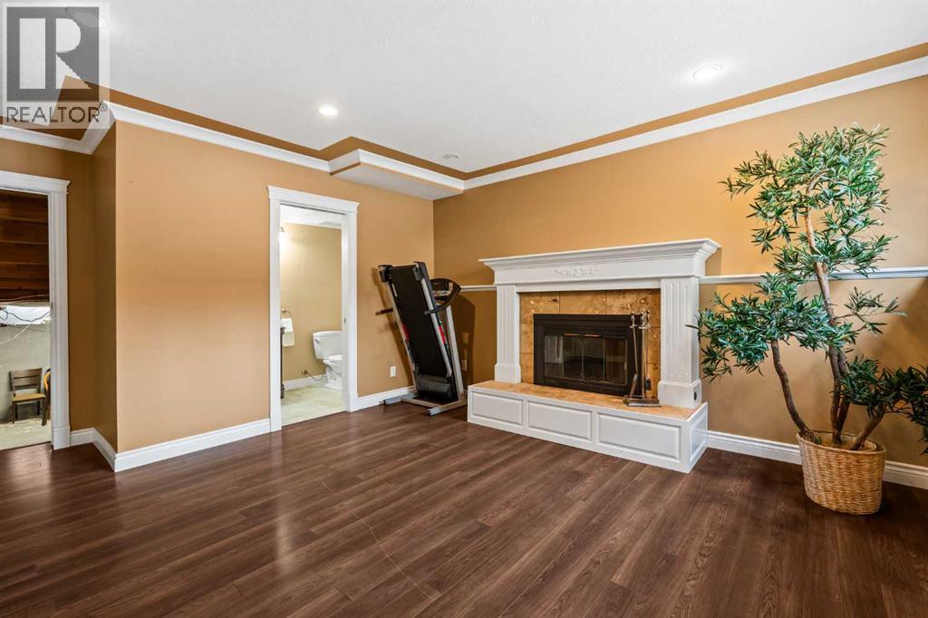 1343 Berkley Drive Nw, Calgary, Alberta  T3K 1T4 - Photo 27 - A2281545