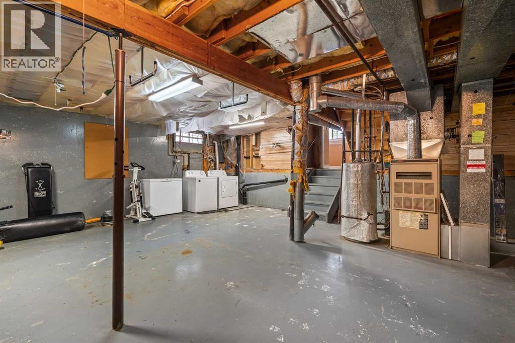 1343 Berkley Drive Nw, Calgary, Alberta  T3K 1T4 - Photo 34 - A2281545