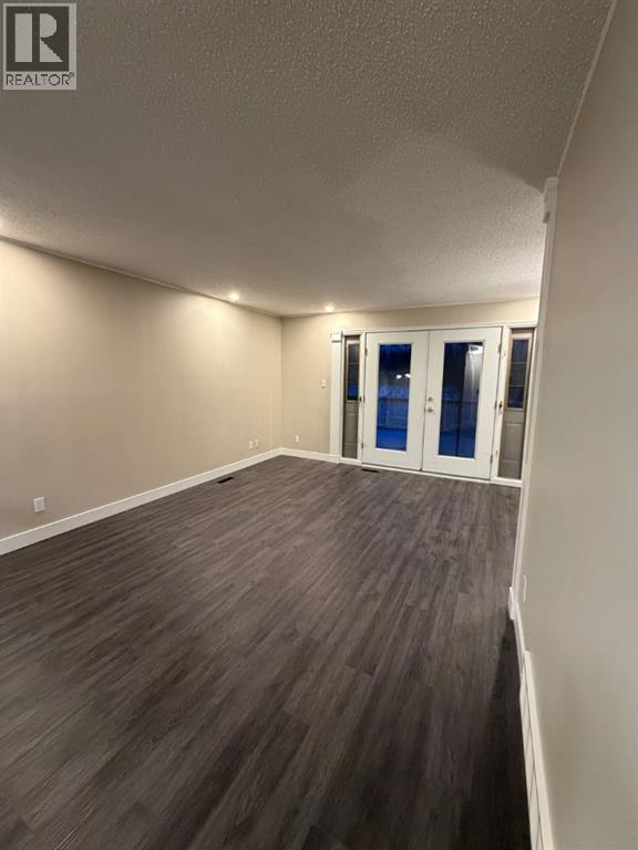 221 Ross Haven Drive, Fort Mcmurray, Alberta  T9H 3P1 - Photo 6 - A2282507