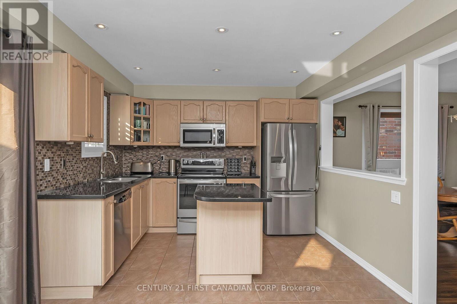 125 Voyager Pass, Hamilton, Ontario  L0R 1C0 - Photo 10 - X12737848