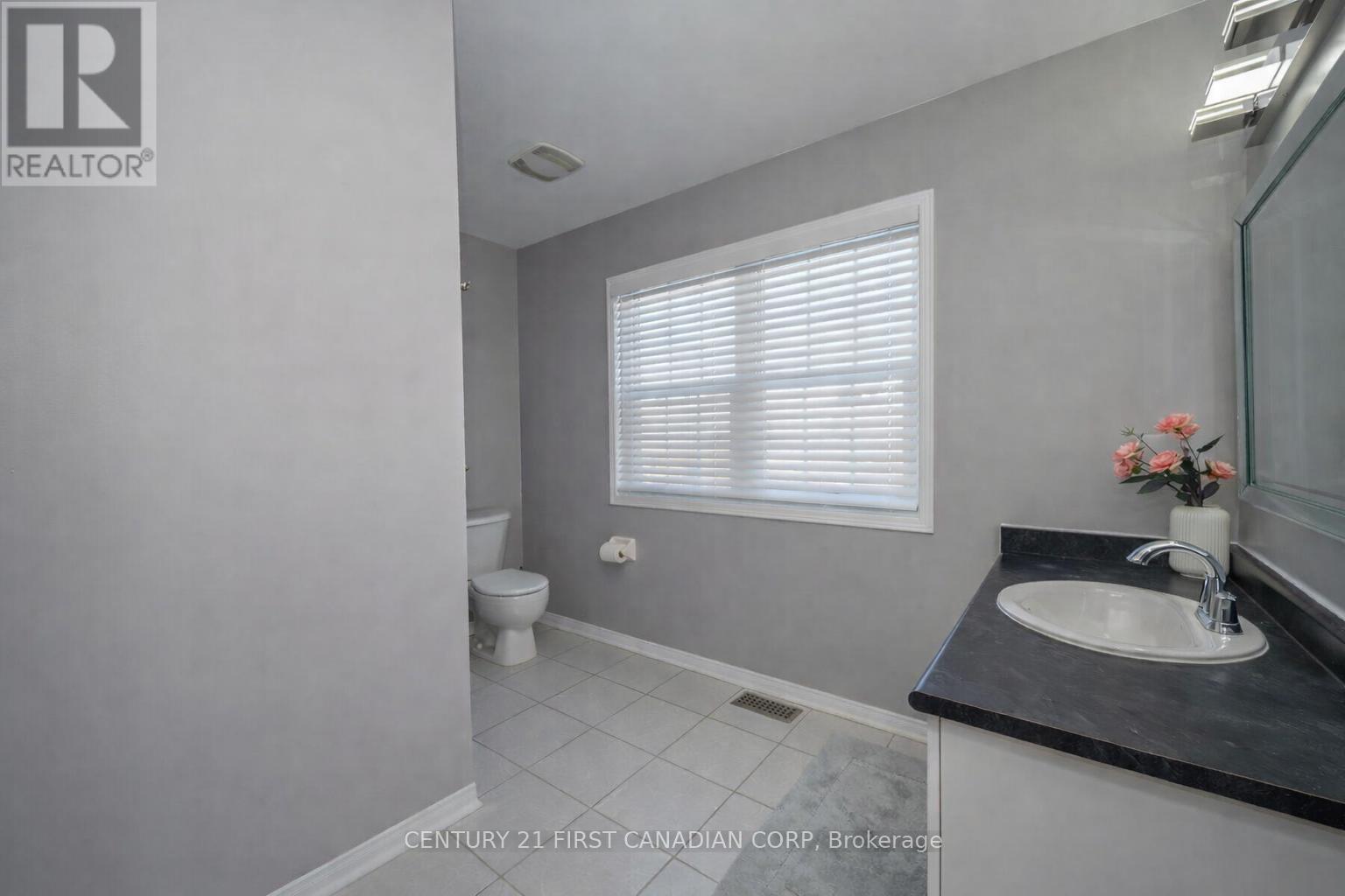 125 Voyager Pass, Hamilton, Ontario  L0R 1C0 - Photo 17 - X12737848