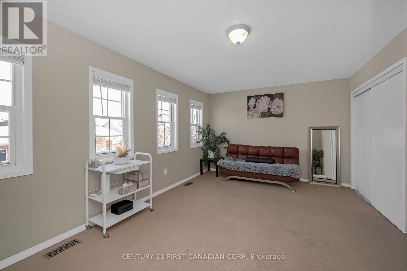 125 Voyager Pass, Hamilton, Ontario  L0R 1C0 - Photo 22 - X12737848