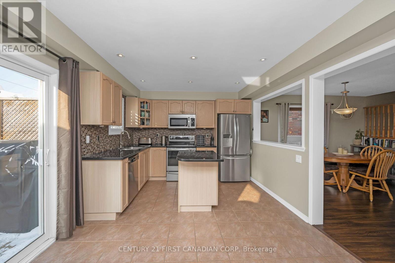 125 Voyager Pass, Hamilton, Ontario  L0R 1C0 - Photo 9 - X12737848