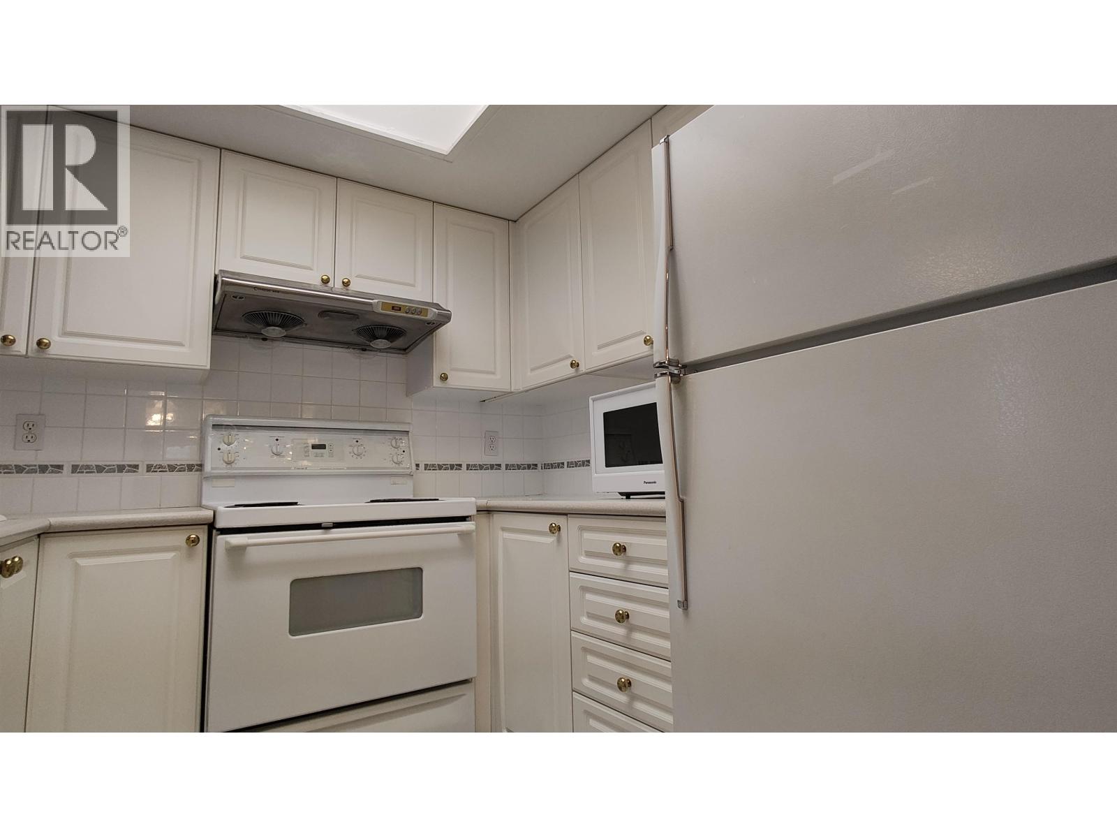 1106 6080 Minoru Boulevard, Richmond, British Columbia V6Y 4A7 - Photo 8 - R3083836