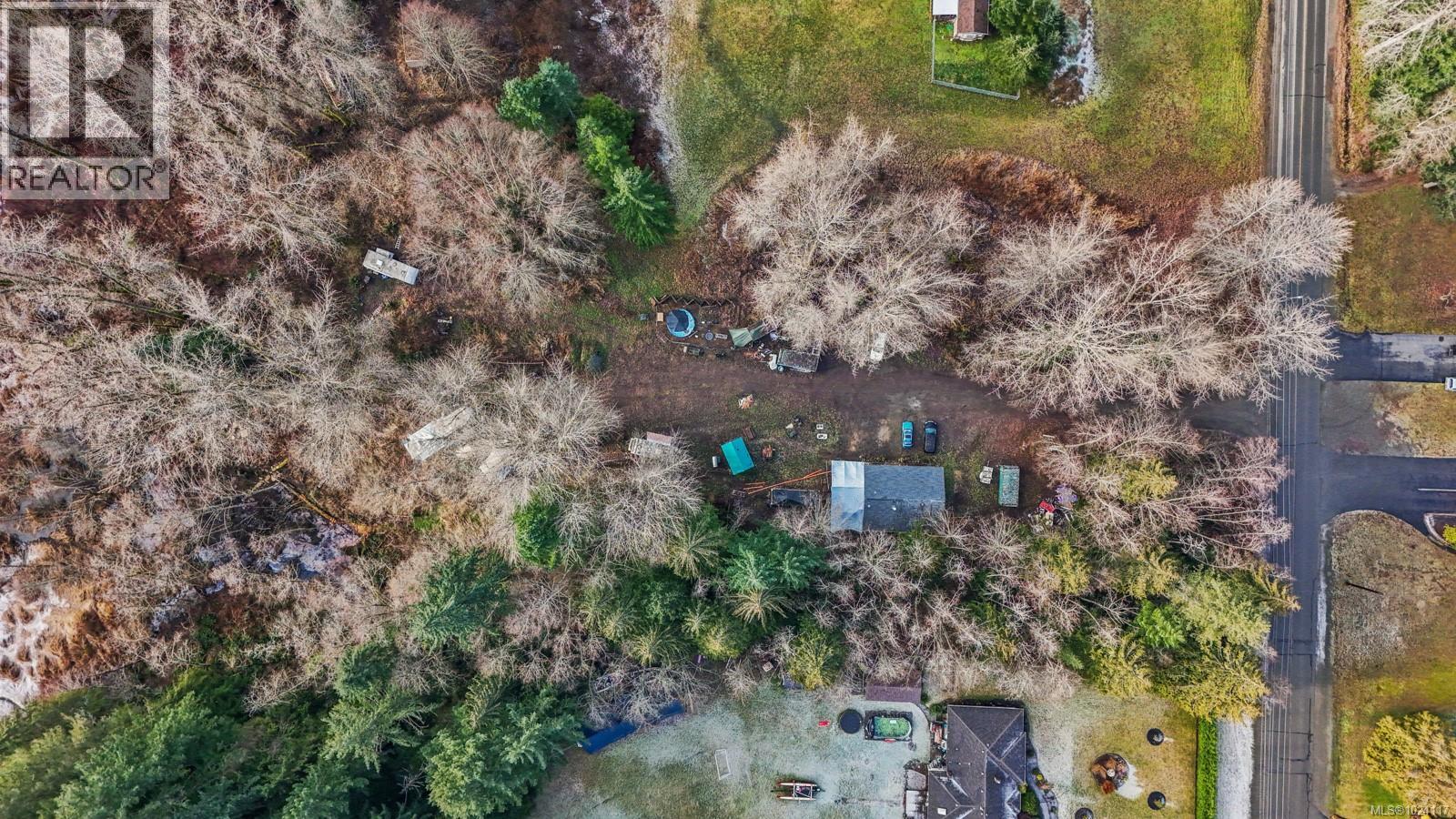 2911 Royston Rd, Cumberland, British Columbia  V0R 1S0 - Photo 6 - 1024117