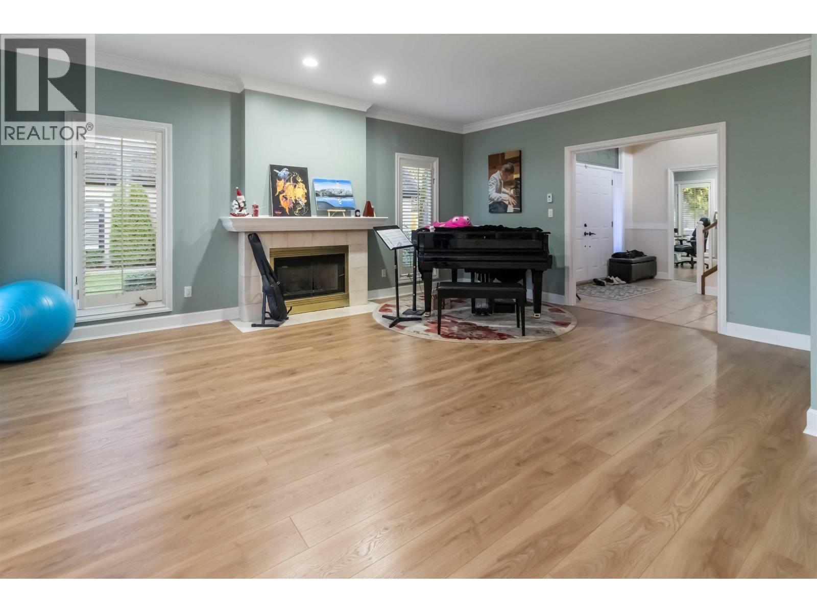 8405 Gillnet Place, Vancouver, British Columbia  V6P 6P7 - Photo 8 - R3084274