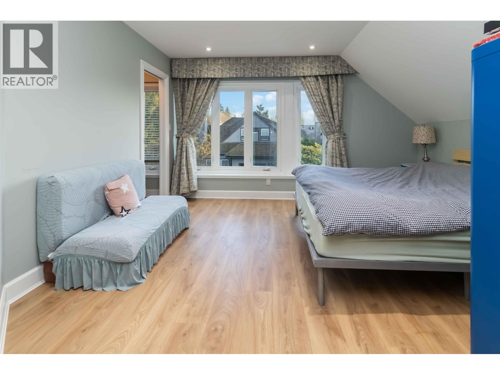 8405 Gillnet Place, Vancouver, British Columbia  V6P 6P7 - Photo 19 - R3084274