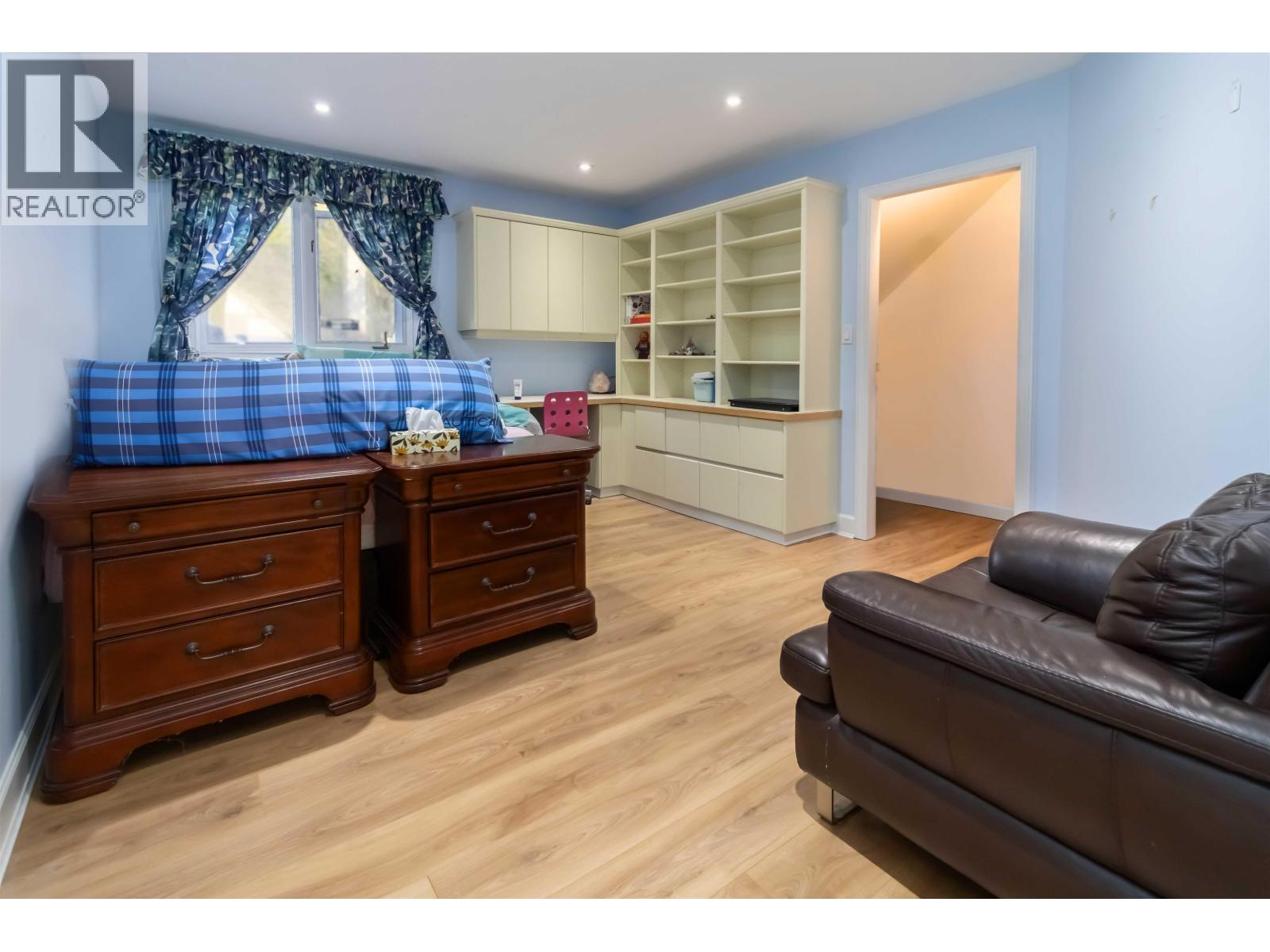 8405 Gillnet Place, Vancouver, British Columbia  V6P 6P7 - Photo 18 - R3084274
