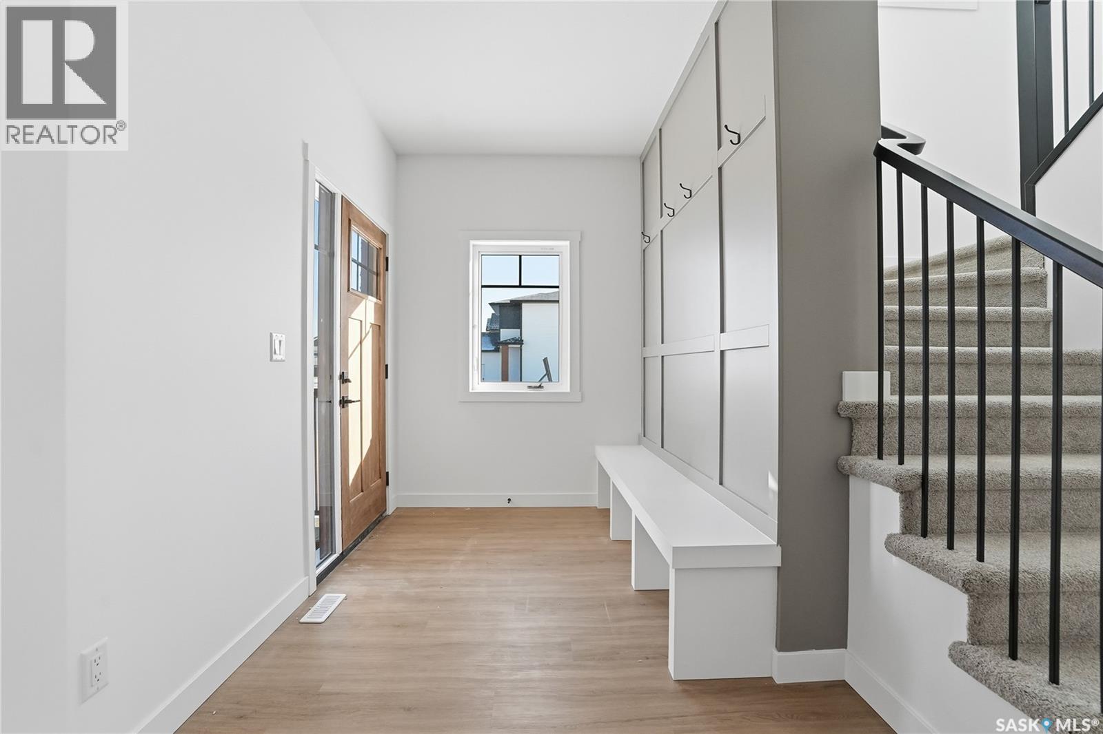 146 Haverstock Crescent, Saskatoon, Saskatchewan  S7W 1E2 - Photo 2 - SK026412