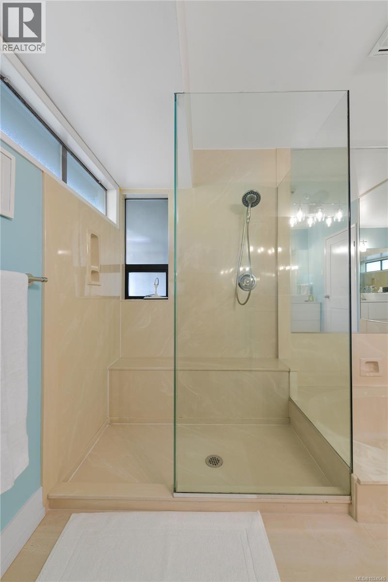 754 Walfred Rd, Langford, British Columbia  V9C 2N9 - Photo 18 - 1024545