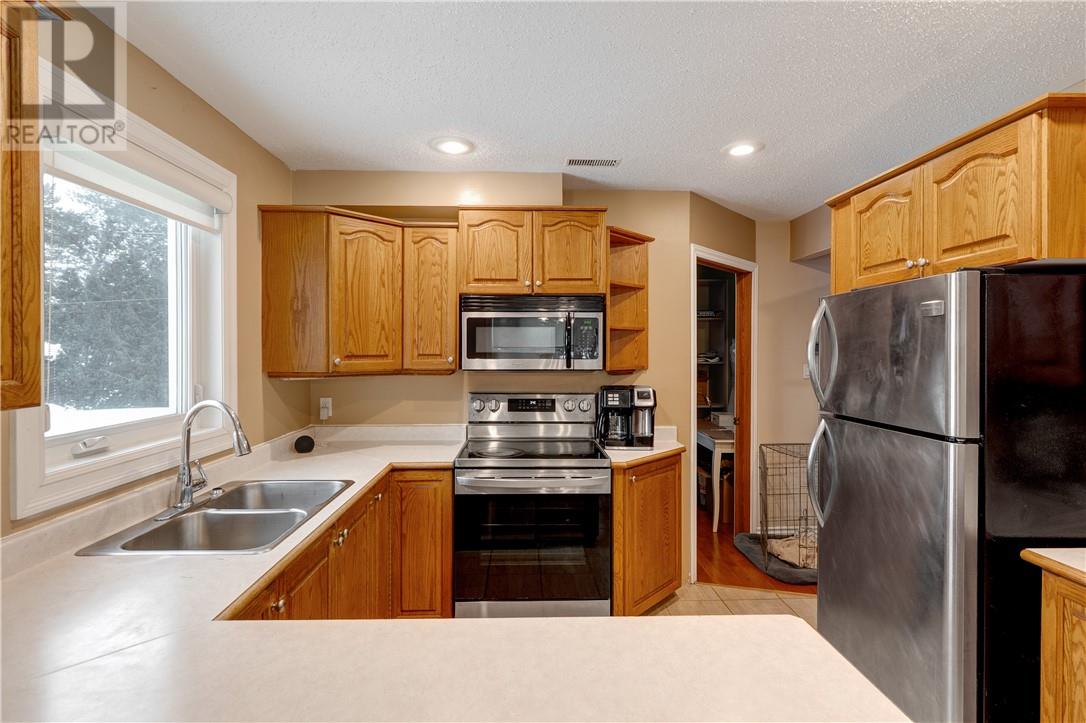 76 Hesta Street, Dowling, Ontario  P0M 1R0 - Photo 5 - 2126218