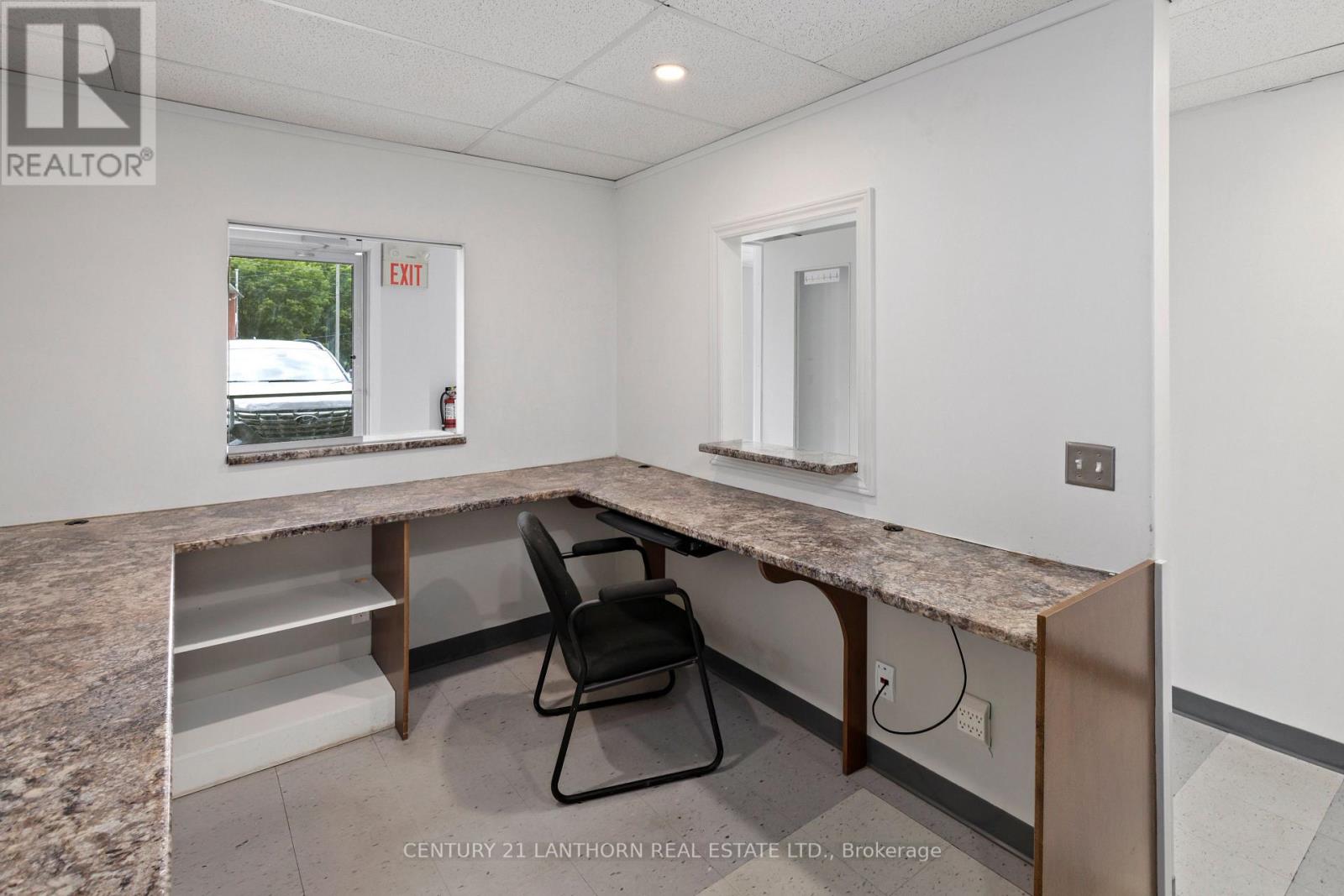 Suite 6 - 6 - 35 Bridge Street, Prince Edward County, Ontario  K0K 2T0 - Photo 5 - X12737904