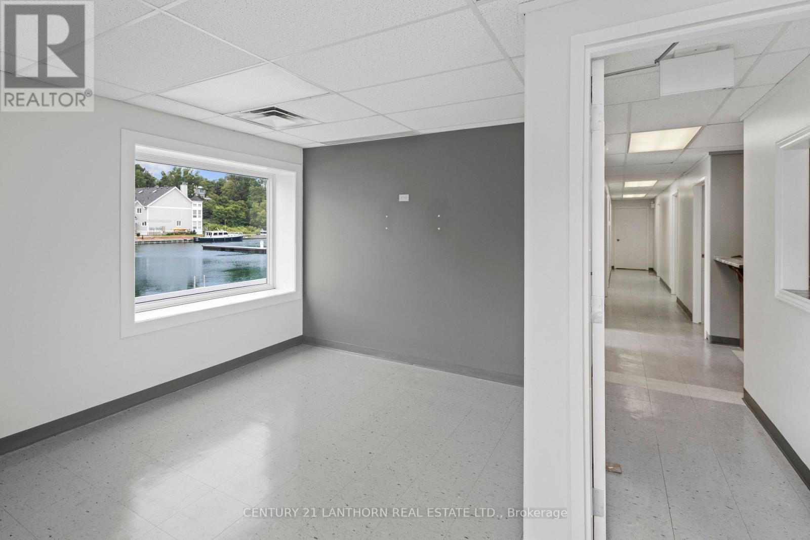 Suite 6 - 6 - 35 Bridge Street, Prince Edward County, Ontario  K0K 2T0 - Photo 8 - X12737904