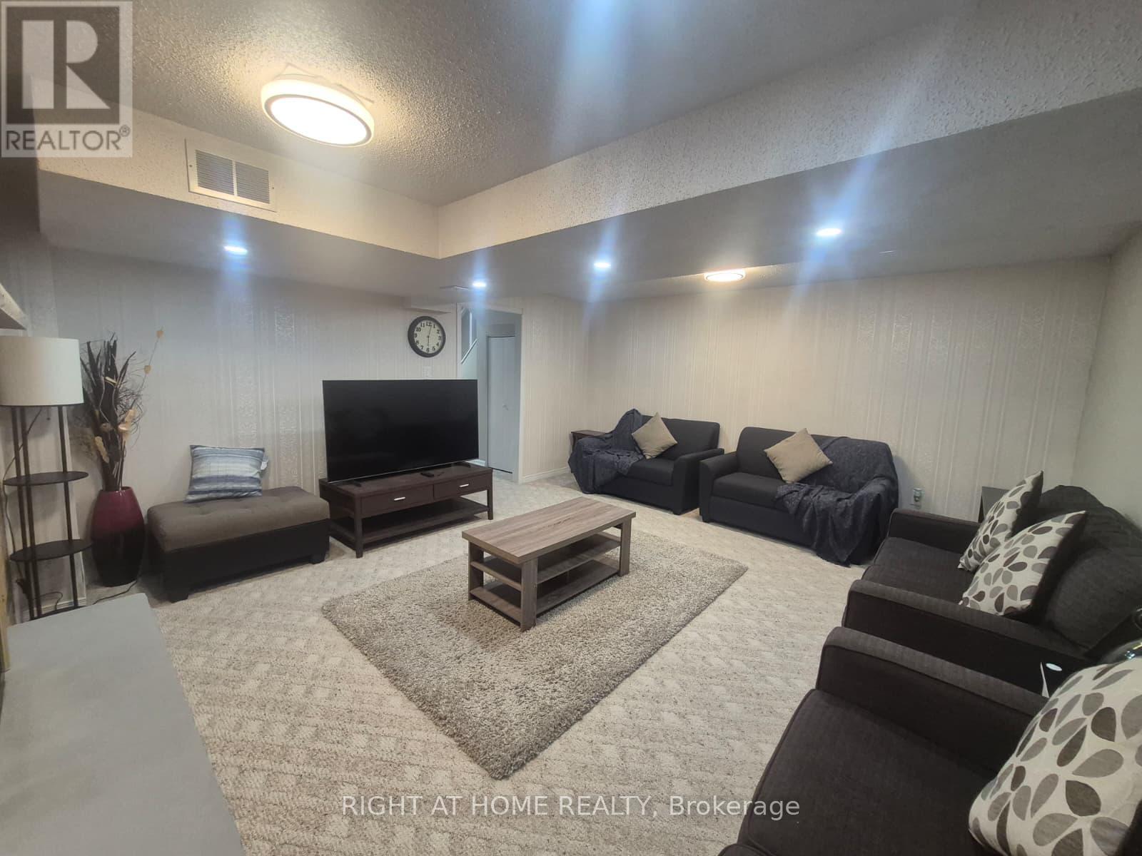 58 Teddington Crescent, Whitby, Ontario  L1R 1S5 - Photo 22 - E12719670