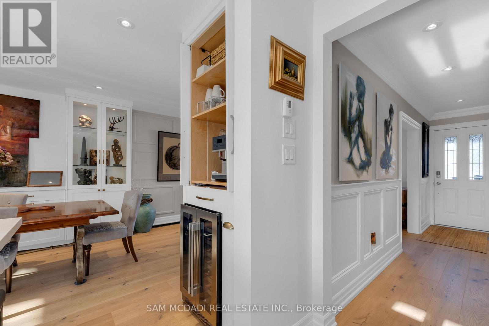 3620 Ponytrail Drive, Mississauga, Ontario  L4X 1W4 - Photo 8 - W12704068