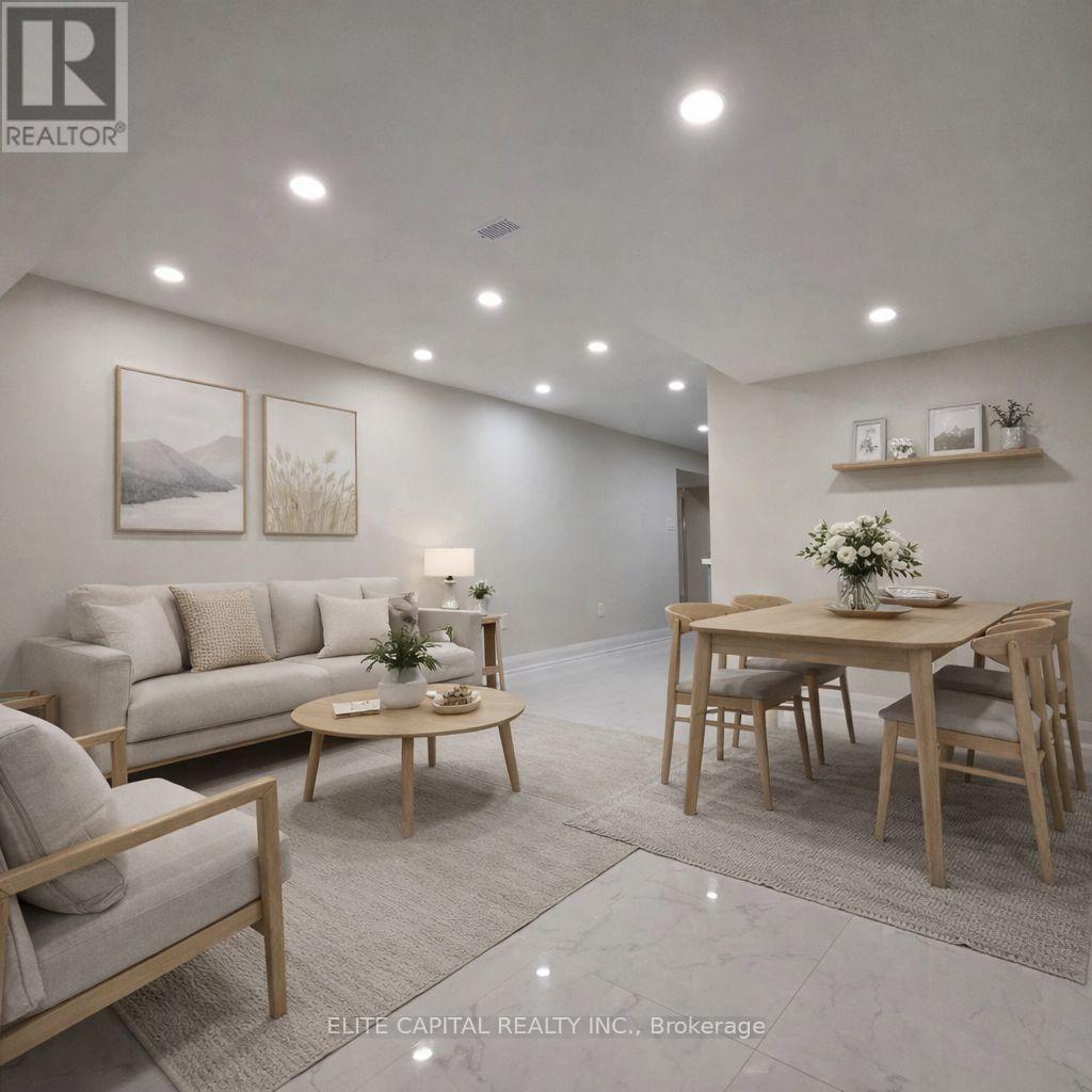 195 Milky Way Drive, Richmond Hill, Ontario  L4C 5H3 - Photo 3 - N12670532