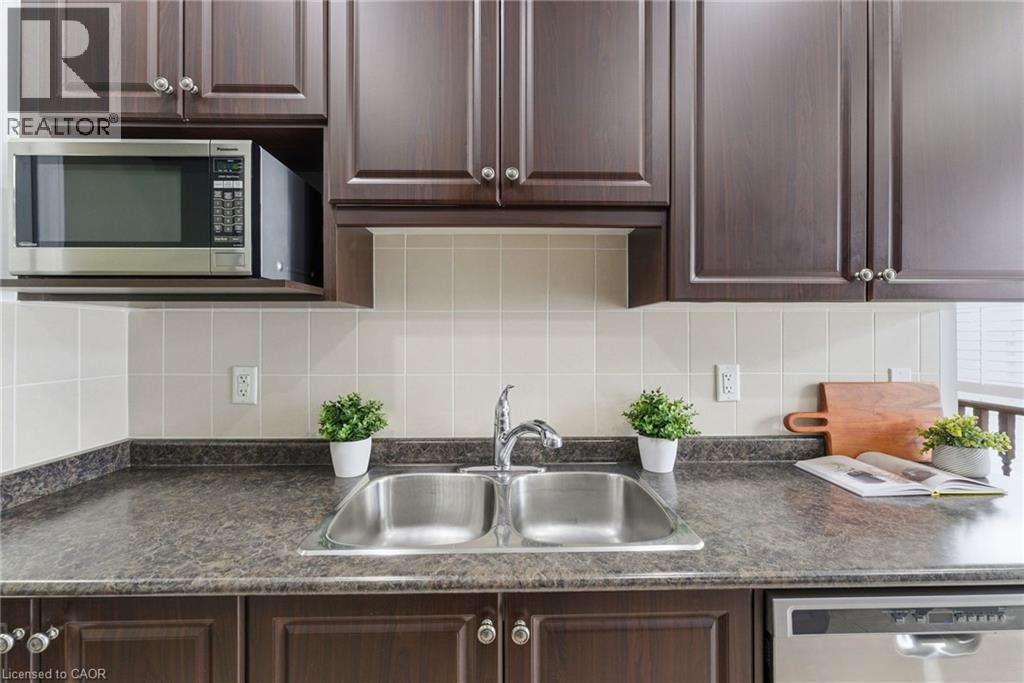 35 Losino Street, Caledon, Ontario  L7C 3N2 - Photo 13 - 40800789