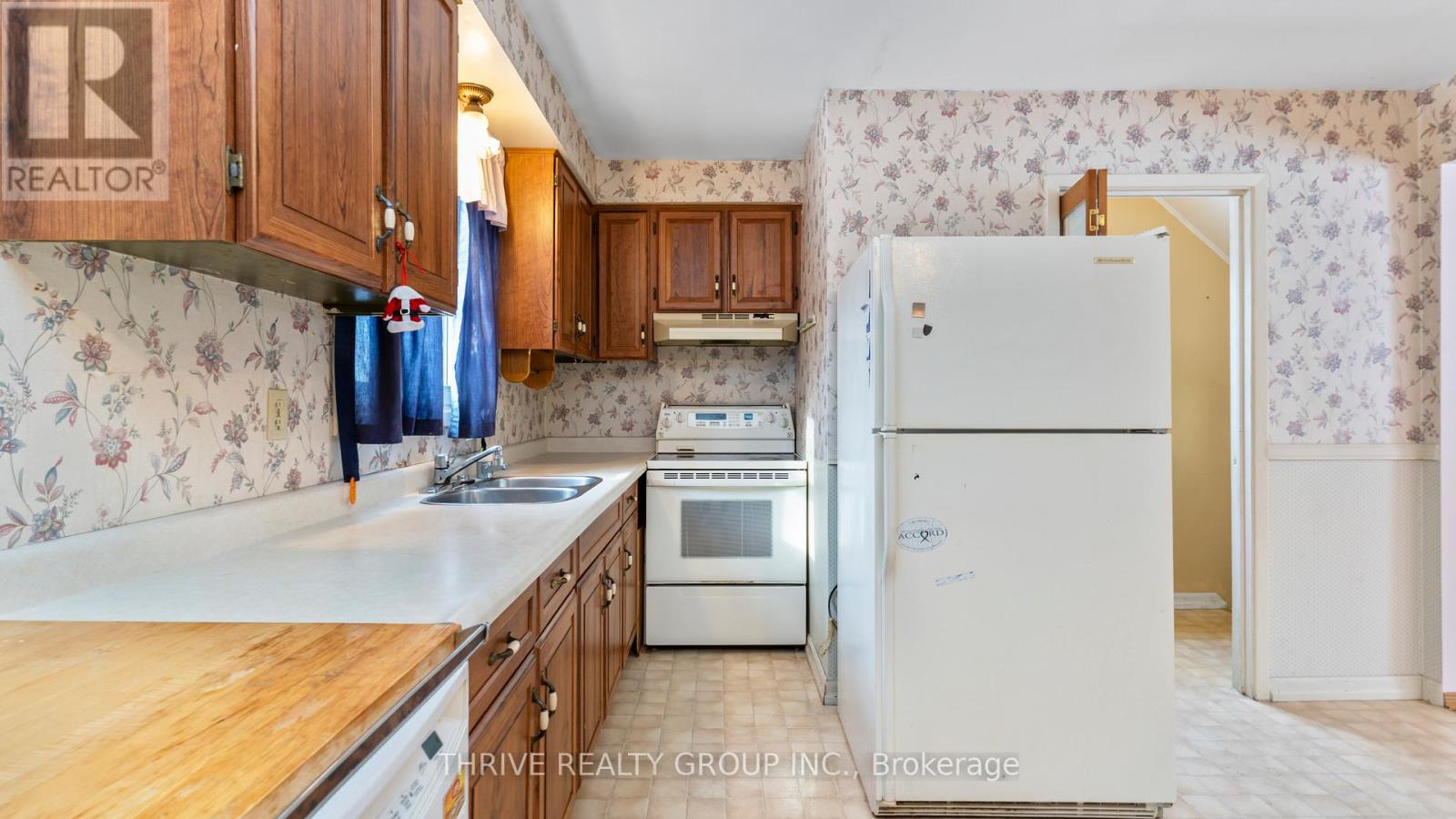 35 Kintail Crescent, London South, Ontario  N6E 1J4 - Photo 8 - X12737956