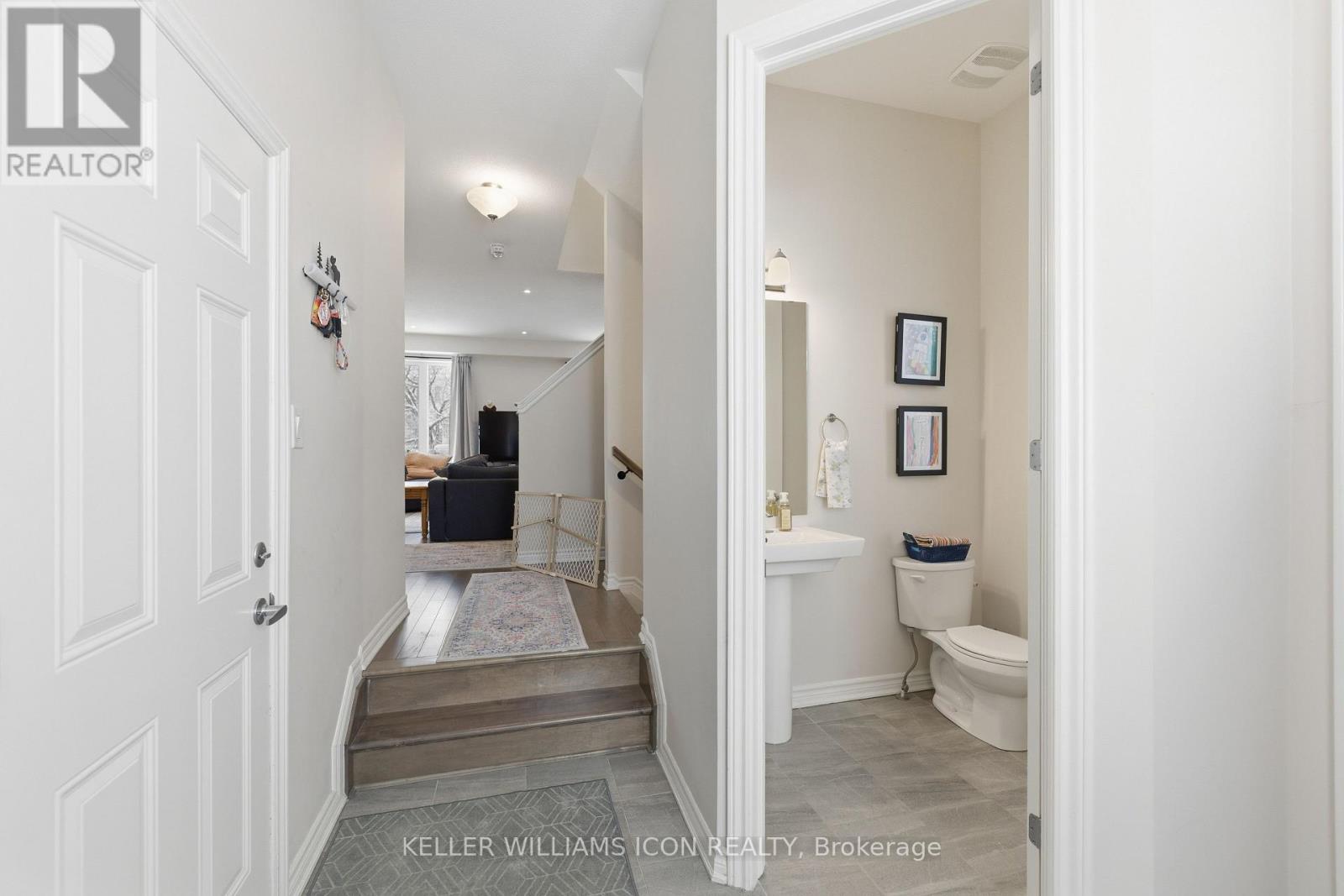 132 Asper Trail Circle, Ottawa, Ontario  K2M 0K8 - Photo 4 - X12737932