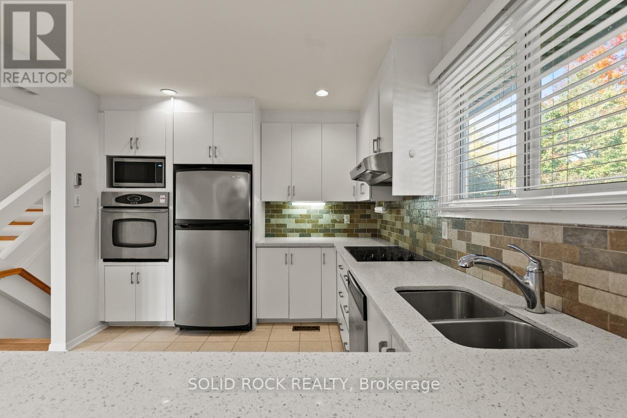 26 Ettrick Crescent, Ottawa, Ontario  K2J 1G1 - Photo 9 - X12737954