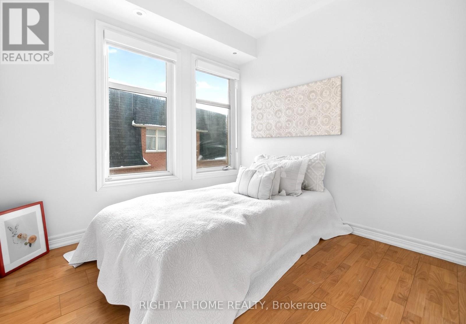 235 - 1837 Eglinton Avenue E, Toronto, Ontario  M4A 2Y4 - Photo 27 - C12737894