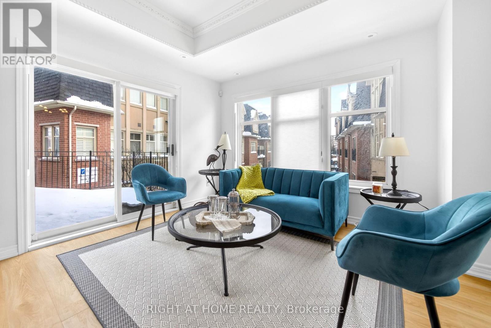 235 - 1837 Eglinton Avenue E, Toronto, Ontario  M4A 2Y4 - Photo 3 - C12737894