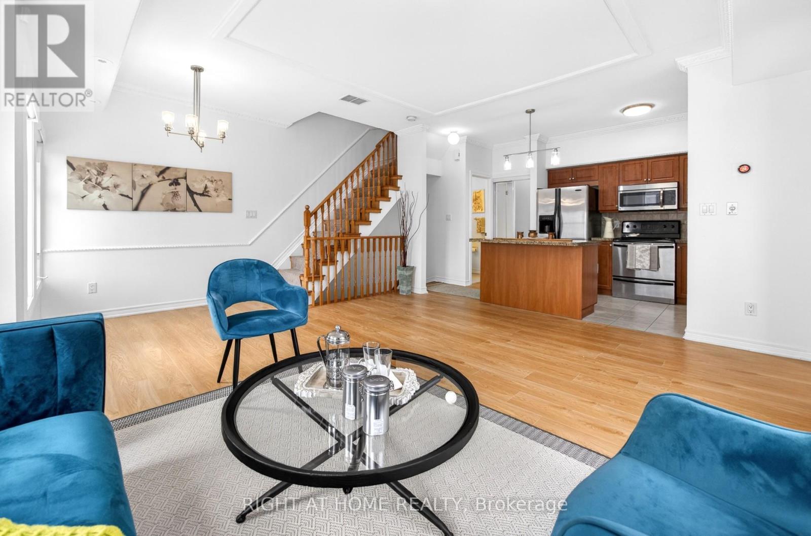 235 - 1837 Eglinton Avenue E, Toronto, Ontario  M4A 2Y4 - Photo 4 - C12737894