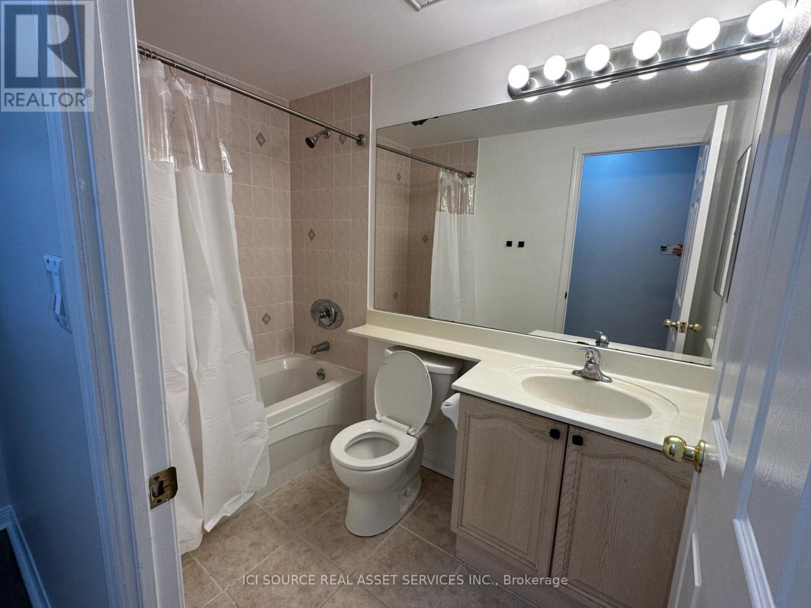 372 - 32 Stadium Road, Toronto, Ontario  M5V 3P4 - Photo 8 - C12737966