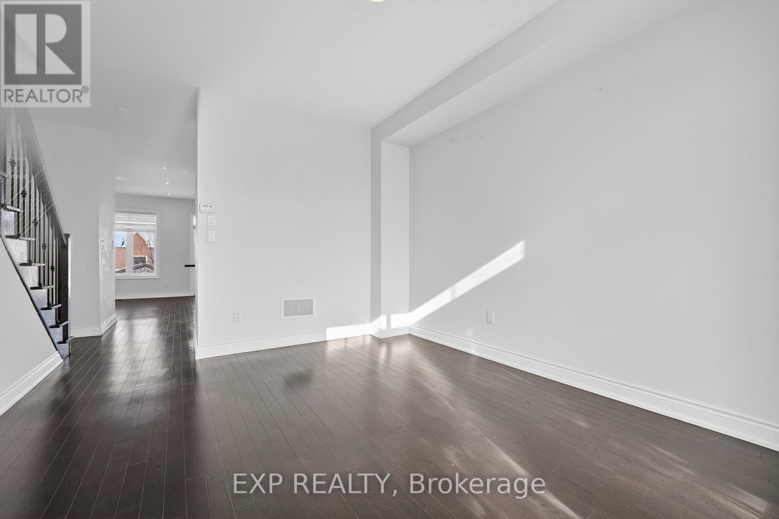 62 Ingleside Street, Vaughan, Ontario  L4L 0H9 - Photo 23 - N12737902