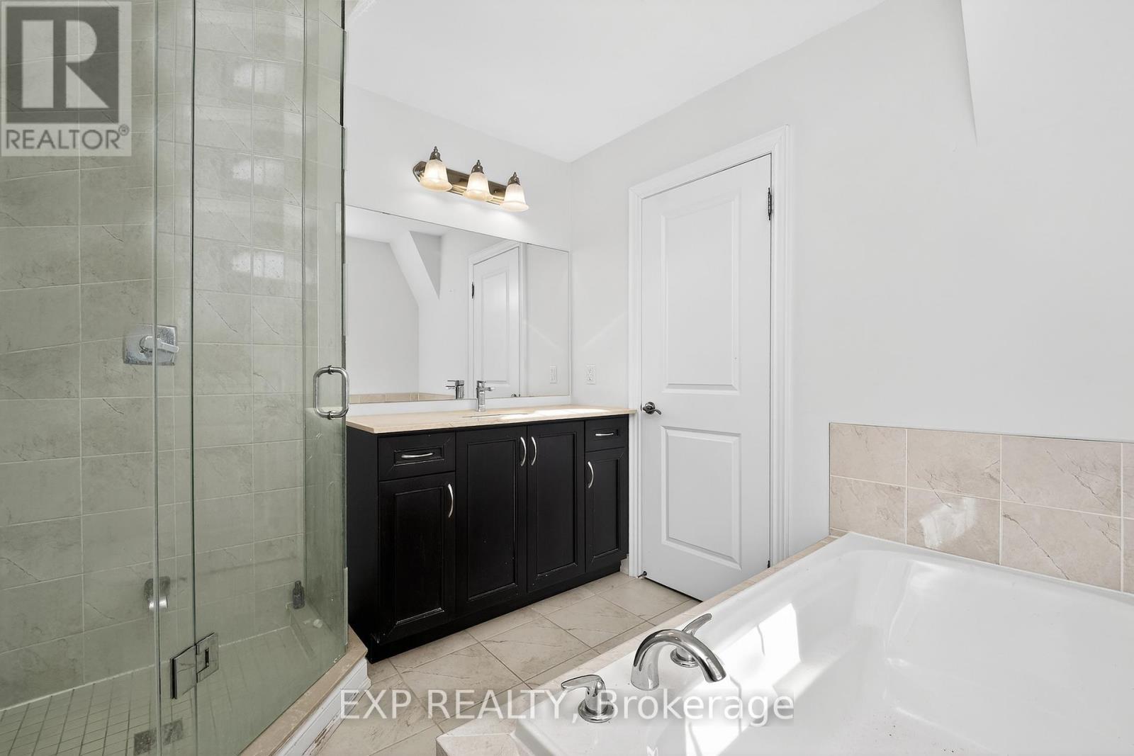 62 Ingleside Street, Vaughan, Ontario  L4L 0H9 - Photo 36 - N12737902