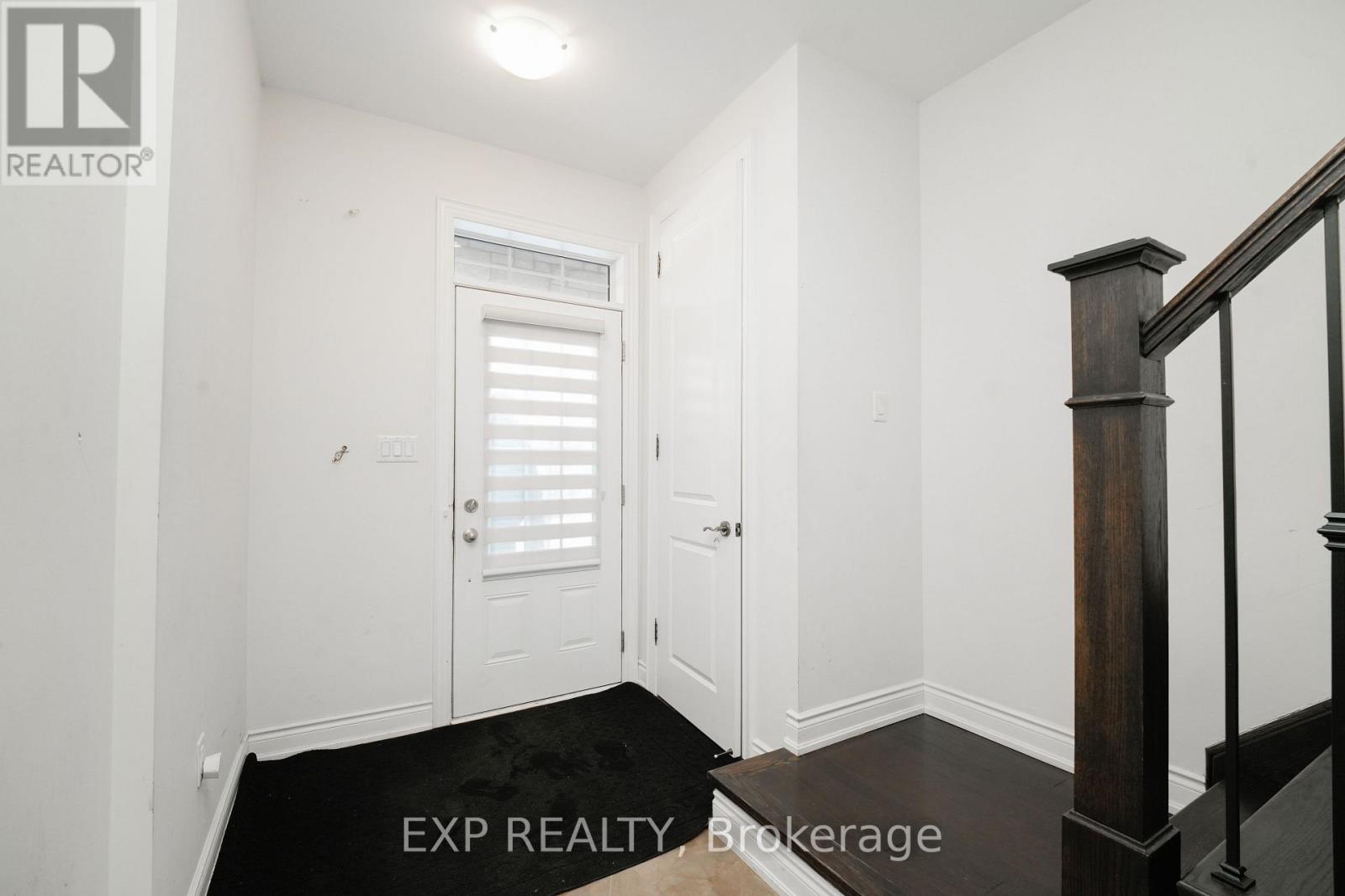 62 Ingleside Street, Vaughan, Ontario  L4L 0H9 - Photo 6 - N12737902