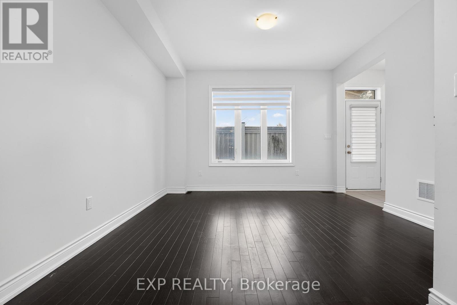 62 Ingleside Street, Vaughan, Ontario  L4L 0H9 - Photo 8 - N12737902