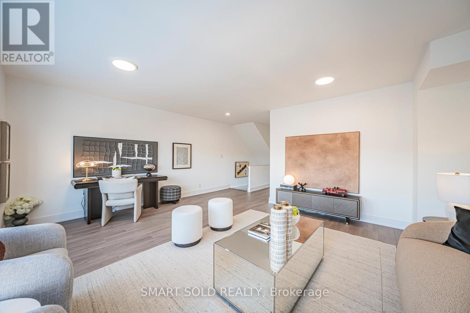 22 Chestnut Court, Aurora, Ontario  L4G 7C4 - Photo 11 - N12737916