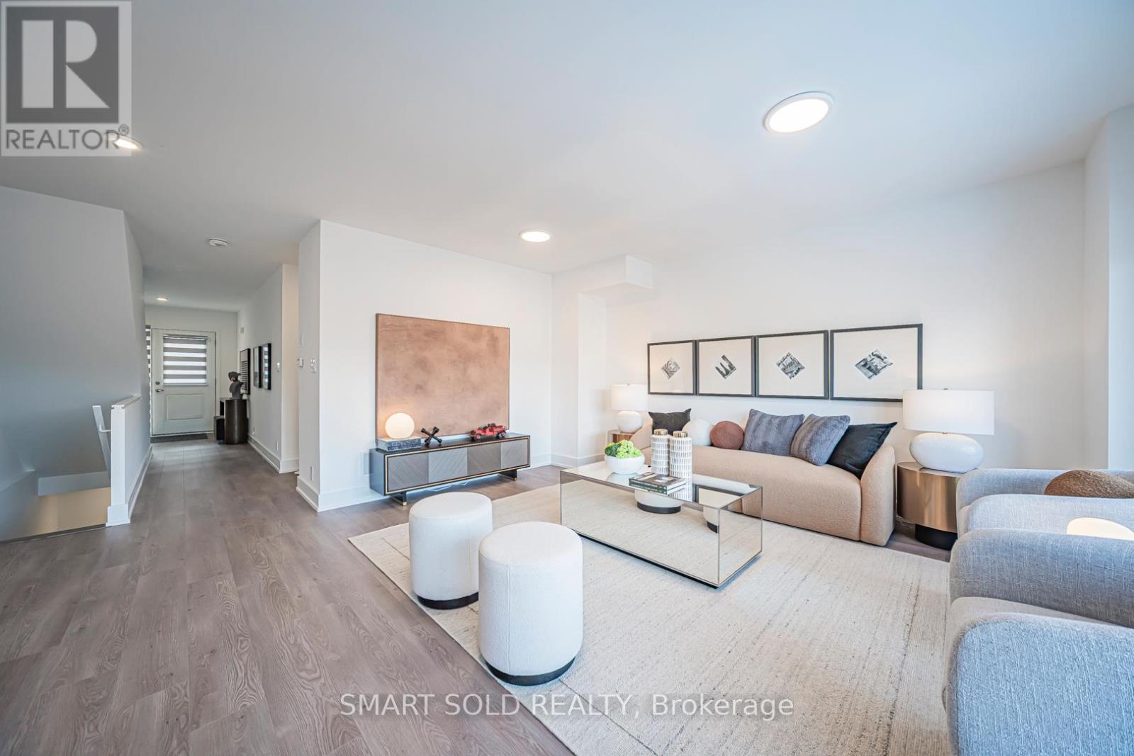 22 Chestnut Court, Aurora, Ontario  L4G 7C4 - Photo 12 - N12737916