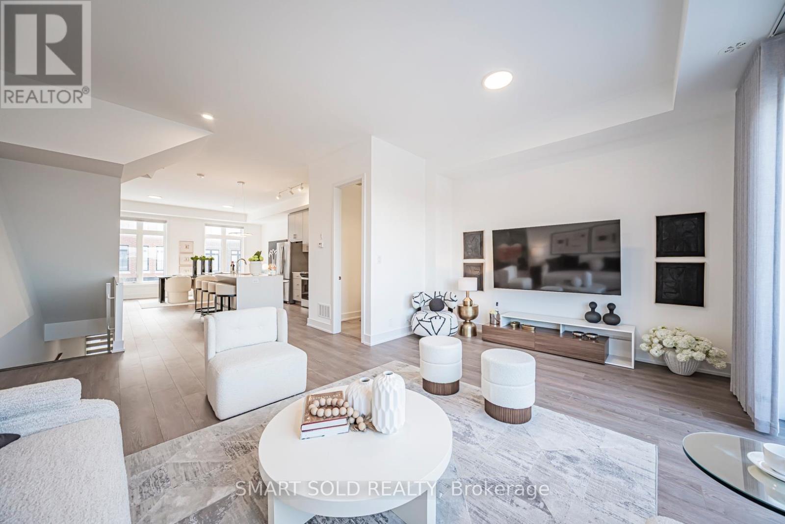 22 Chestnut Court, Aurora, Ontario  L4G 7C4 - Photo 18 - N12737916