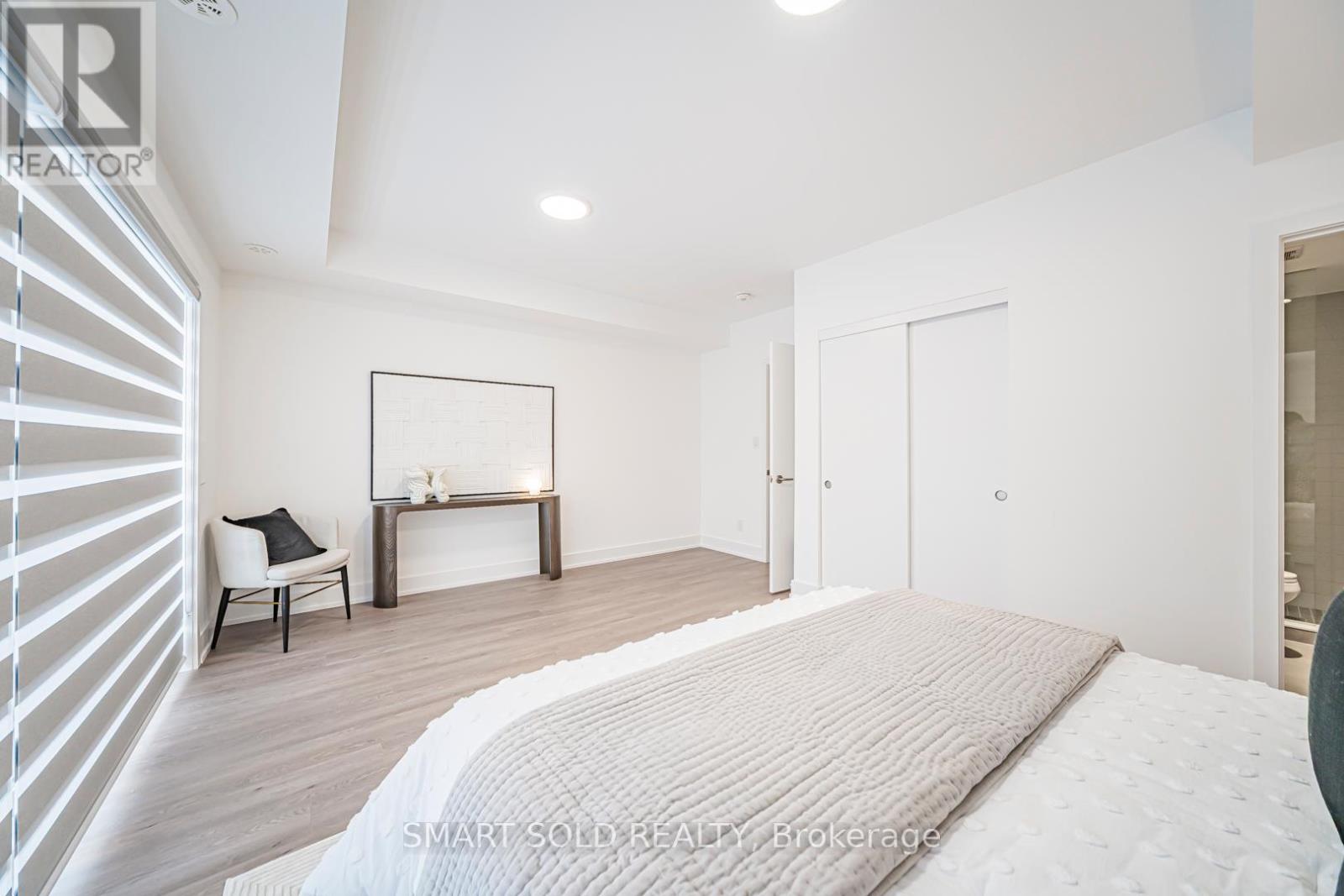 22 Chestnut Court, Aurora, Ontario  L4G 7C4 - Photo 45 - N12737916