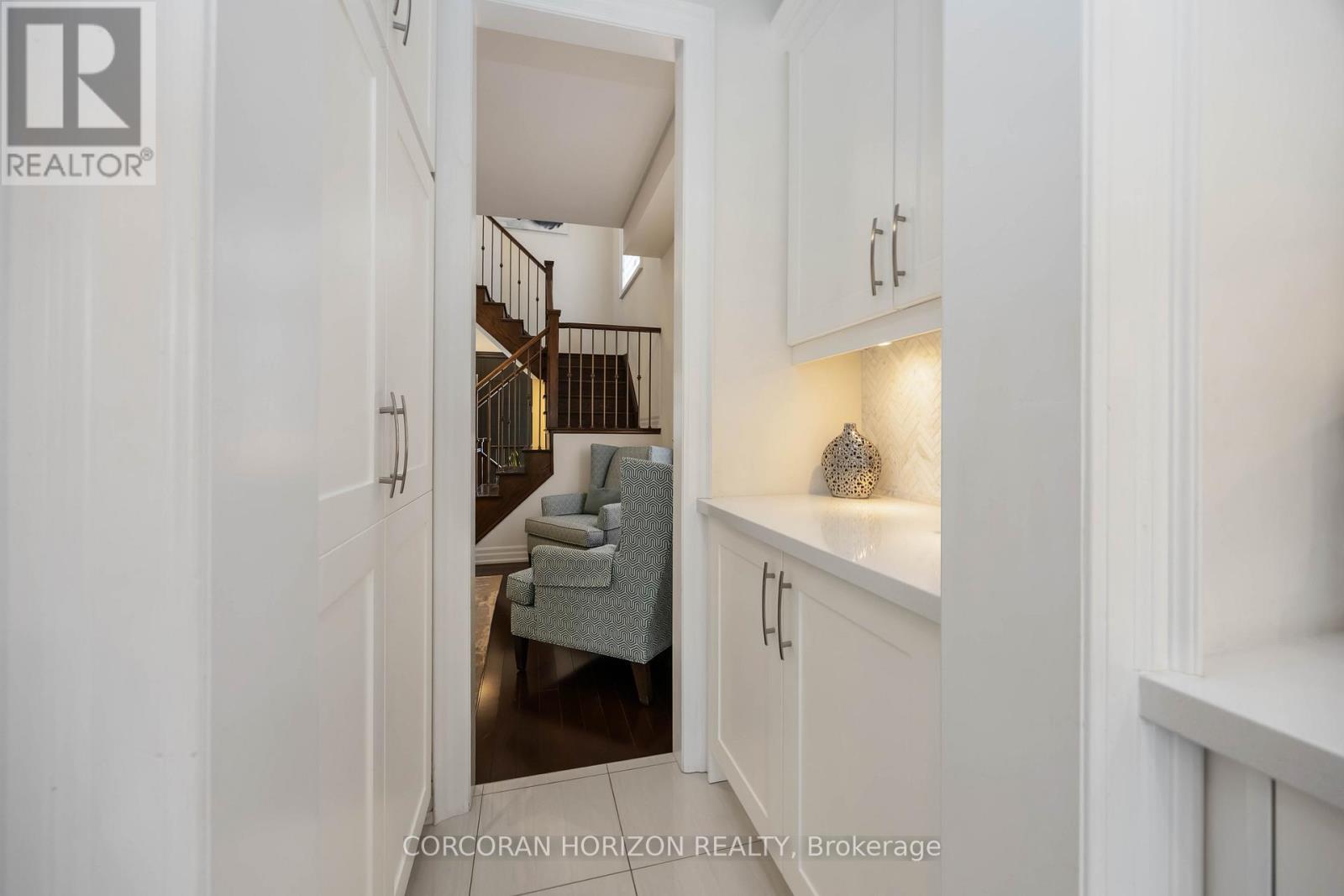 33 Kylemount Court, Vaughan, Ontario  L4J 0J4 - Photo 18 - N12737930