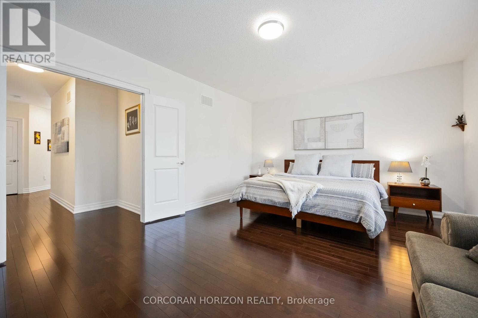 33 Kylemount Court, Vaughan, Ontario  L4J 0J4 - Photo 32 - N12737930