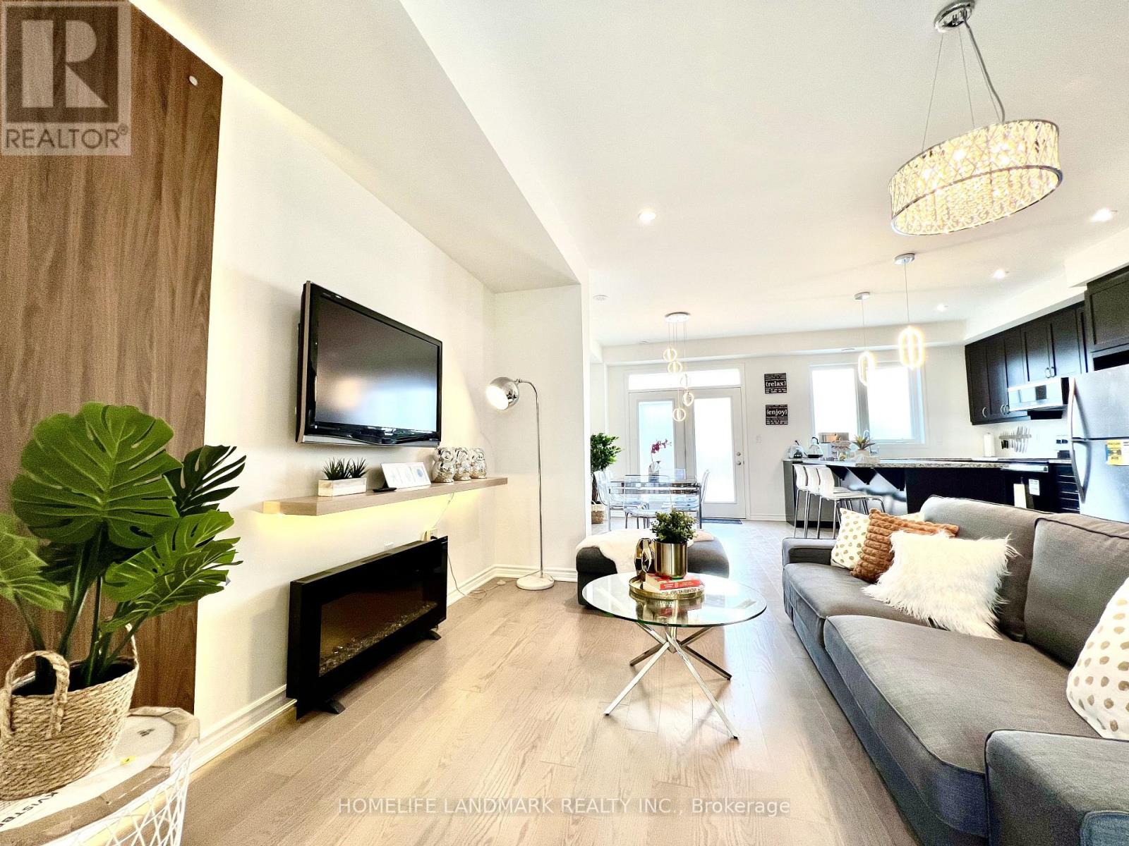 1400 KANIV STREET, Oakville, Ontario