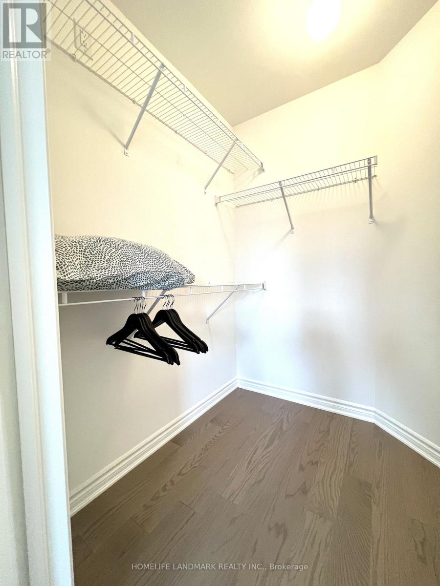 1400 Kaniv Street, Oakville, Ontario  L6M 5P3 - Photo 16 - W12737890