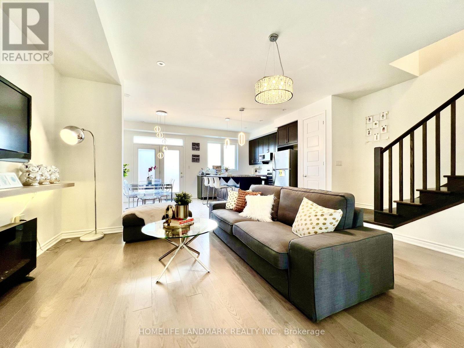 1400 Kaniv Street, Oakville, Ontario  L6M 5P3 - Photo 5 - W12737890