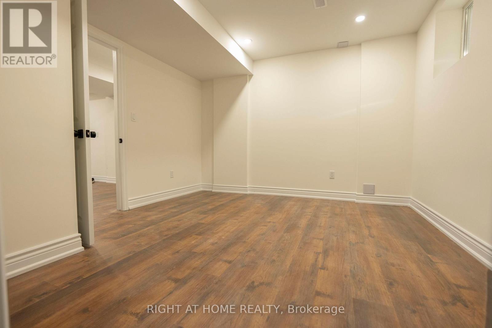 154 Bristol Road E, Mississauga, Ontario  L4Z 3V3 - Photo 15 - W12737952